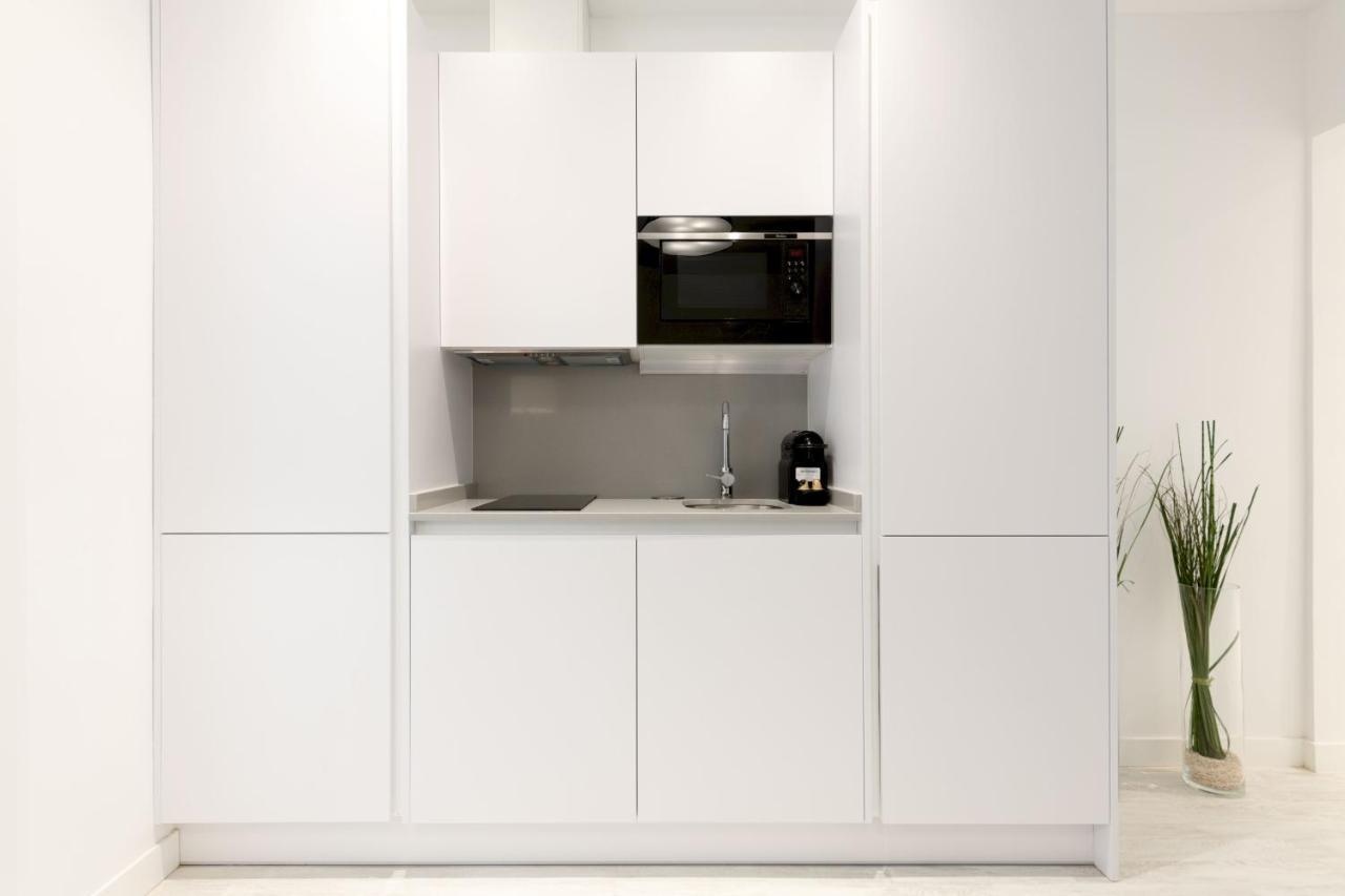 1 Bedroom 1 Bathroom- Lavapies- Minty Stay- Ave Maria Мадрид Екстериор снимка