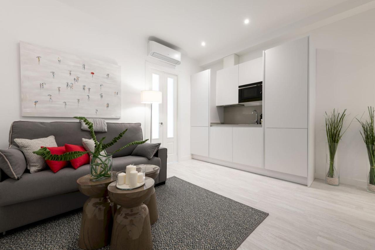 1 Bedroom 1 Bathroom- Lavapies- Minty Stay- Ave Maria Мадрид Екстериор снимка