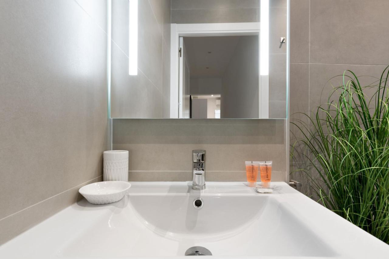 1 Bedroom 1 Bathroom- Lavapies- Minty Stay- Ave Maria Мадрид Екстериор снимка